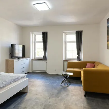 Apartsee Wellness Apart Otel Plzeň