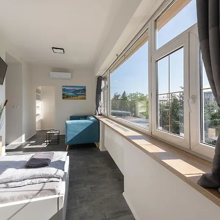 Apartsee Wellness Apart Otel Plzeň