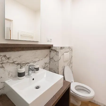 Lejlighedshotel Apartsee Wellness 3*