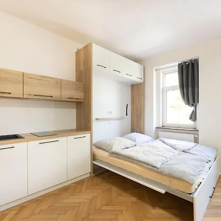Apartsee Wellness Ξενοδοχείο με διαμερίσματα 3*