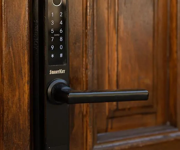 Lägenhetshotell Apartsee Wellness 3*