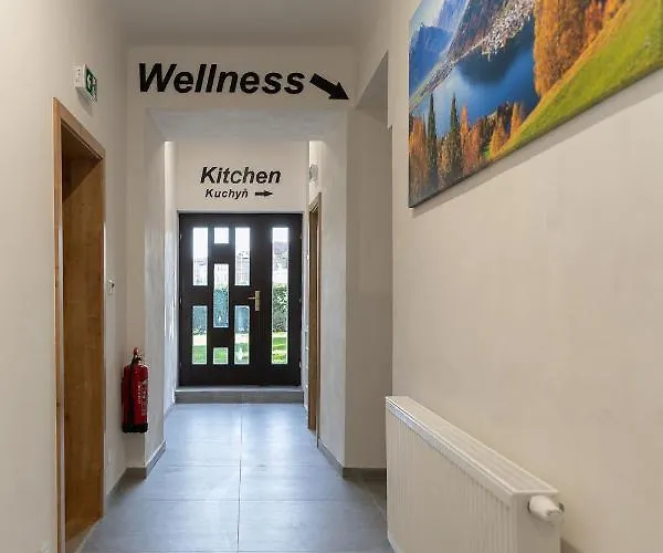 Apartsee Wellness Aparthotel 3*