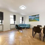 Aparthotel Apartsee Wellness 3*