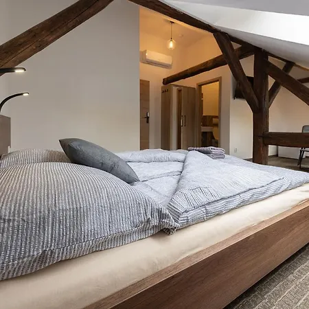 Apartsee Wellness Apart Otel Plzeň
